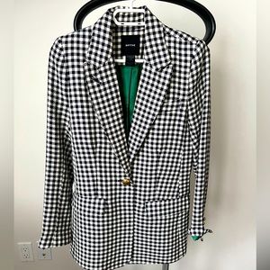 Smythe navy houndstooth blazer. Size 4. Excellent condition.